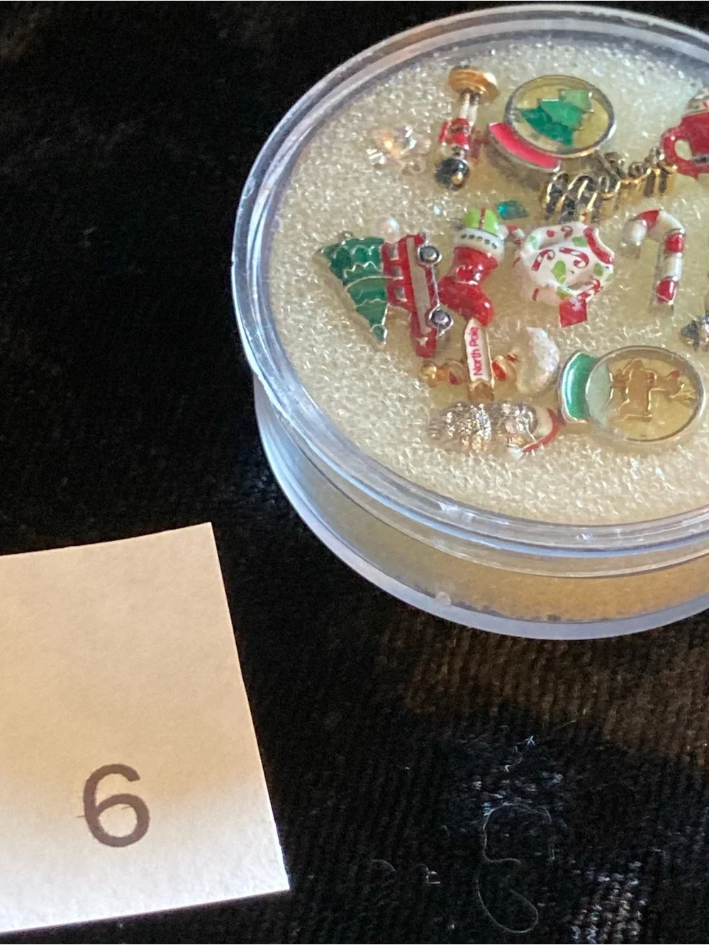 Origami Owl Red and Green Christmas Floating Charm Set